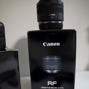 Canon - RF 24mm F1.8 MACRO IS STM Wide Angle Prime Lens for EOS R-Series Cameras